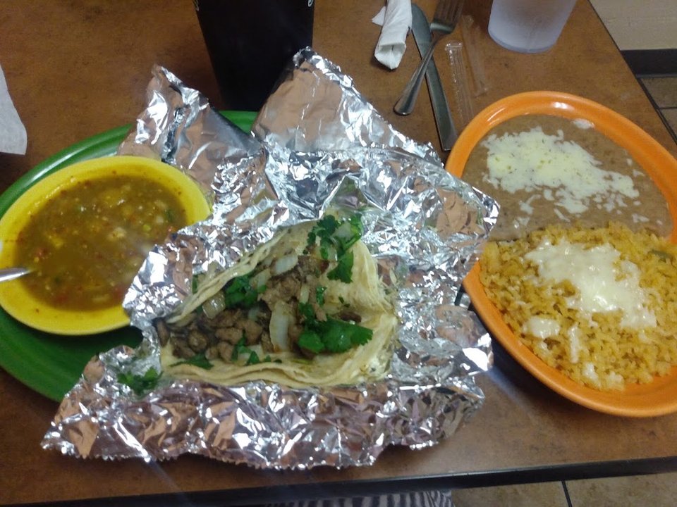 Carnitas Tacos De Carne Asada